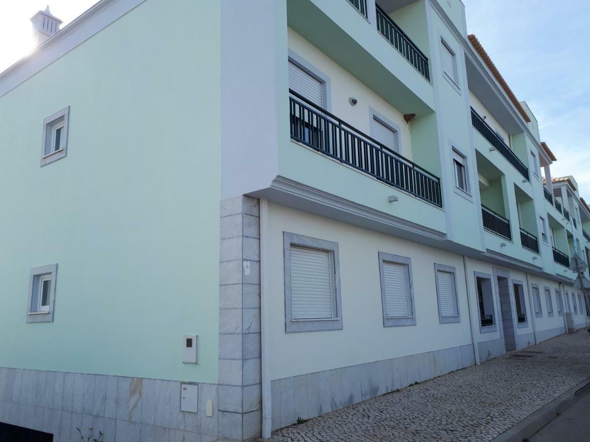 Family Apartment *